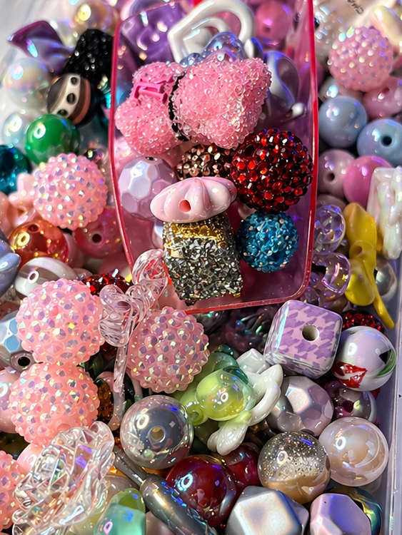 Mystery bubble beads & focal beads (1 scoop )